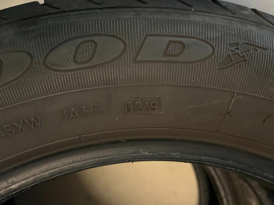 2x Goodyear 205/60 R16 96H XL Sommerreifen 3mm 2019 in Miesbach