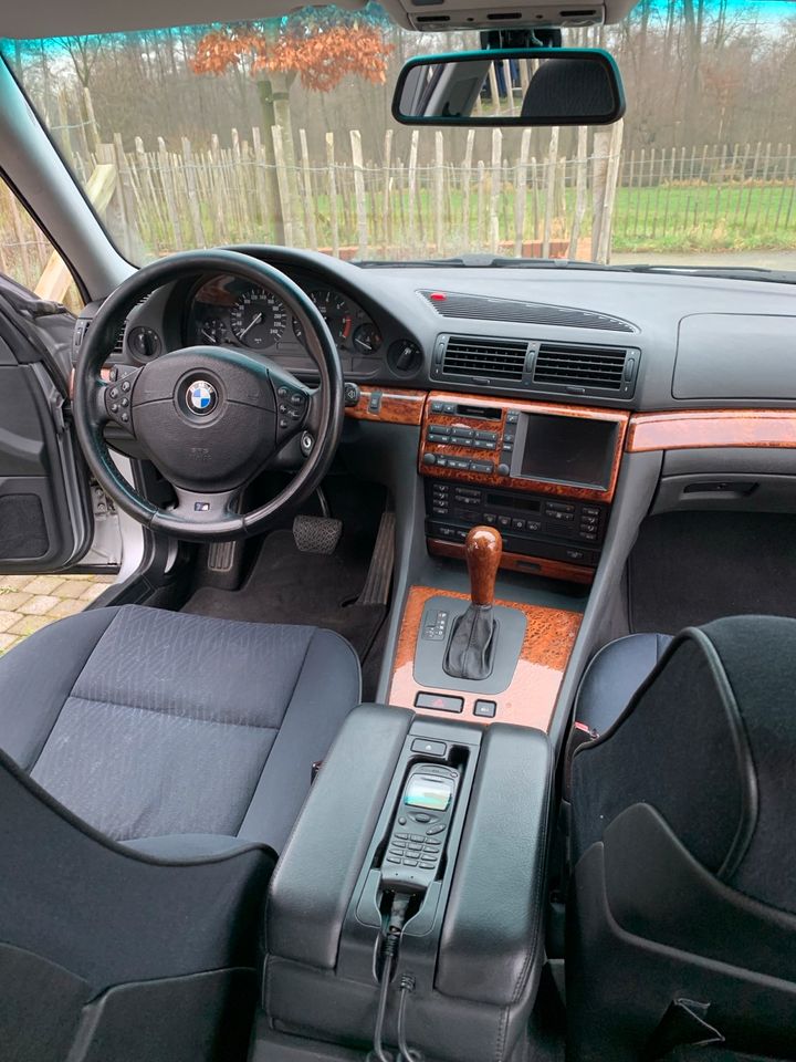 BMW 7er 735i E38 in Kevelaer