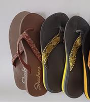 FlipFlops 1 x rose  1 x gelb Gr. 40 / 41 - 2 Paar je 9 Euro Kiel - Schilksee Vorschau