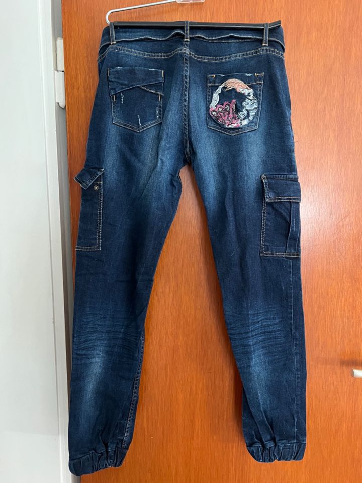 Desigual Damen Cargo-Jeans Größe 34 in Nettetal