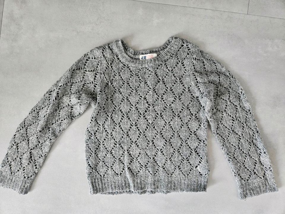 Strickpullover für Mädchen Gr. 110/116 in Duisburg