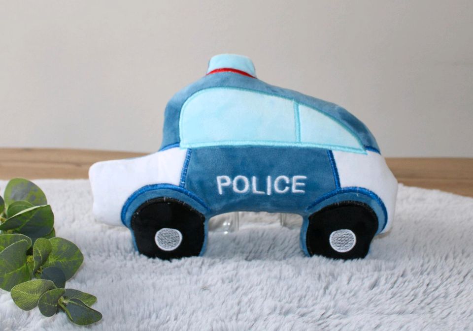 Polizeiauto aus Plüsch personalisiert/ Stoffauto/Geschenk zur Geb in Kohlberg
