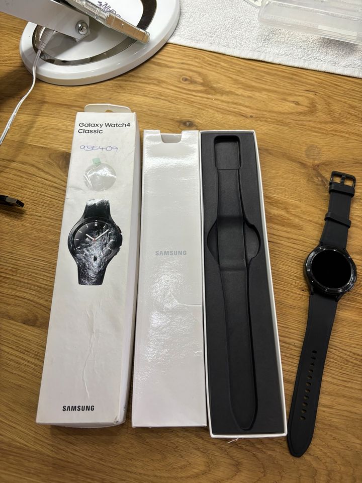 Samsung Galaxy Watch 4 ! in Mietingen