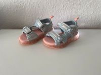 Sandalen Disney Frozen in Hellblau/Rosa mit Blinklicht Gr. 23 Leipzig - Stötteritz Vorschau