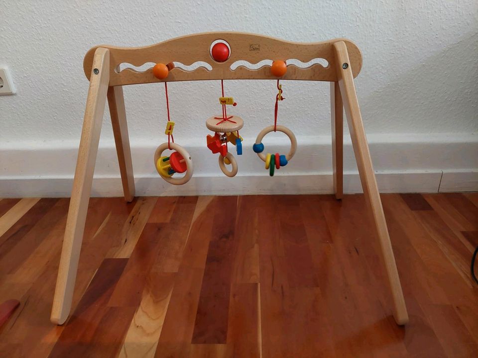 Babytrainer / Spielbogen von Walter aus Holz in Berlin