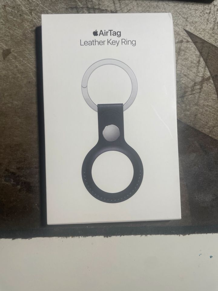 Airtag Leather Key Ring schachtel in München