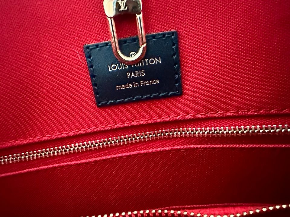 Louis Vuitton Tasche in Düsseldorf