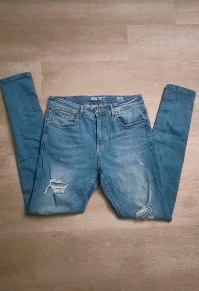☆ Herren Jeans Hose von FSBN mit Stretchanteil - Gr. 30/34 - ☆ in Kassel