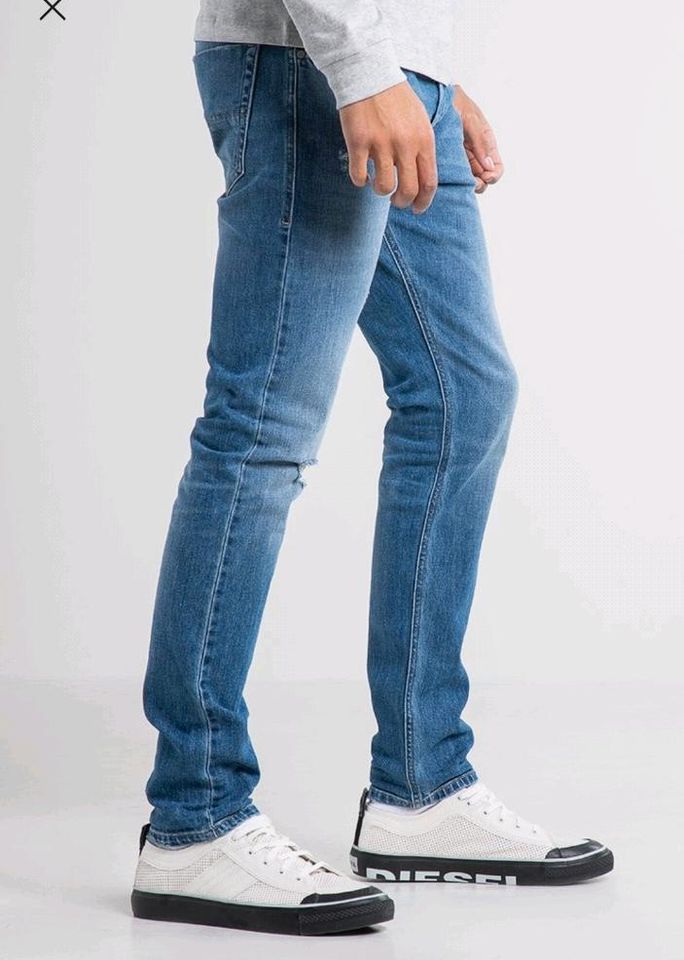 DIESEL TEPPHAR Slim-Fit Jeans W31/L32 *NP 230€* in Düsseldorf