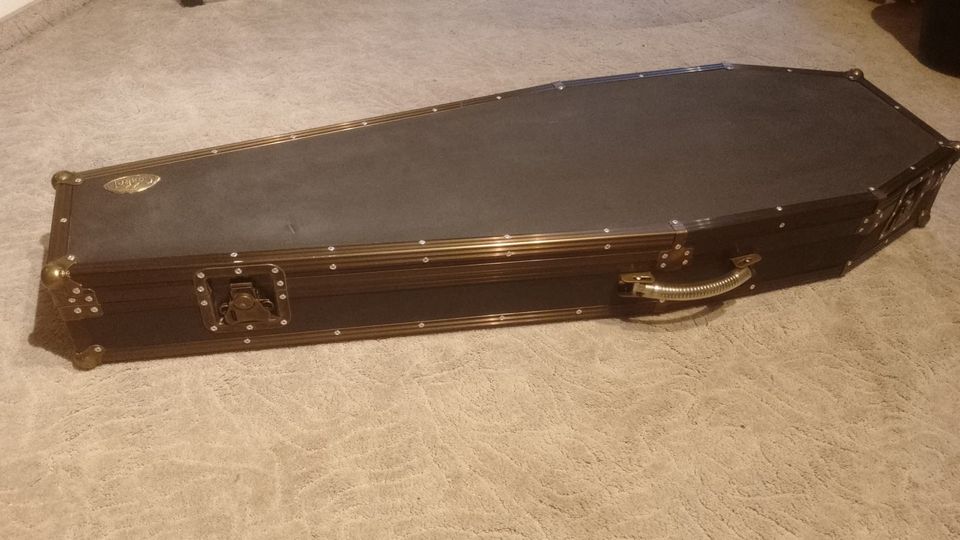 Casket by Warwick I Gitarren/Bass Koffer I Coffin I Sarg in Tiefenbach