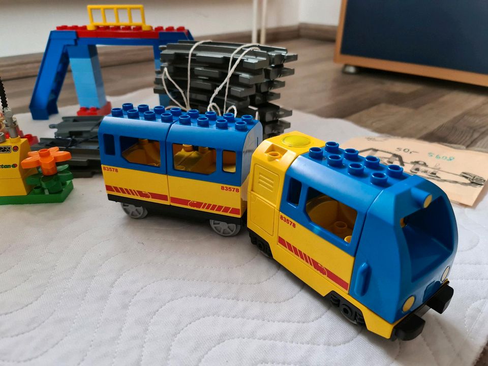 Lego Duplo Eisenbahn 5609 Zug Bahnhof in Lehre