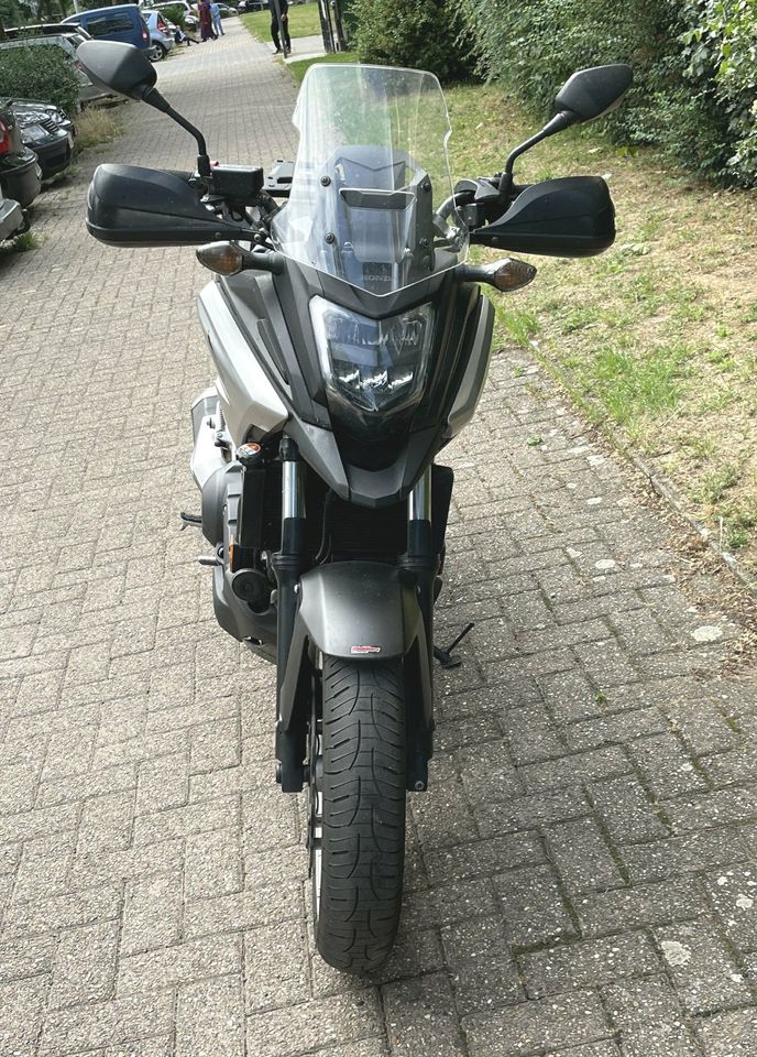 Honda NC 750X RC90 DCT BJ 2016 Euro 4 in Hannover