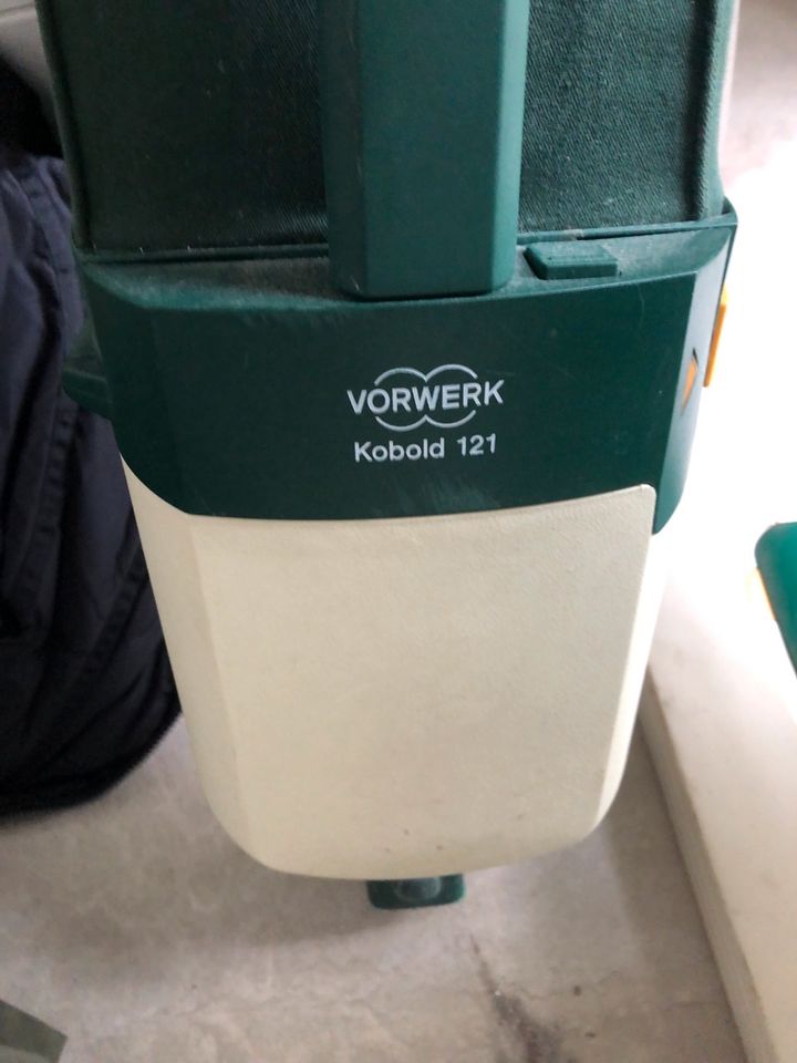 Vorwerk Kobold 121 ohne Fuß in Köln