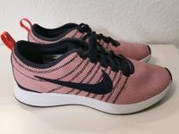 Nike dualtone racer Damen 38,5 Rose Nordrhein-Westfalen - Menden Vorschau