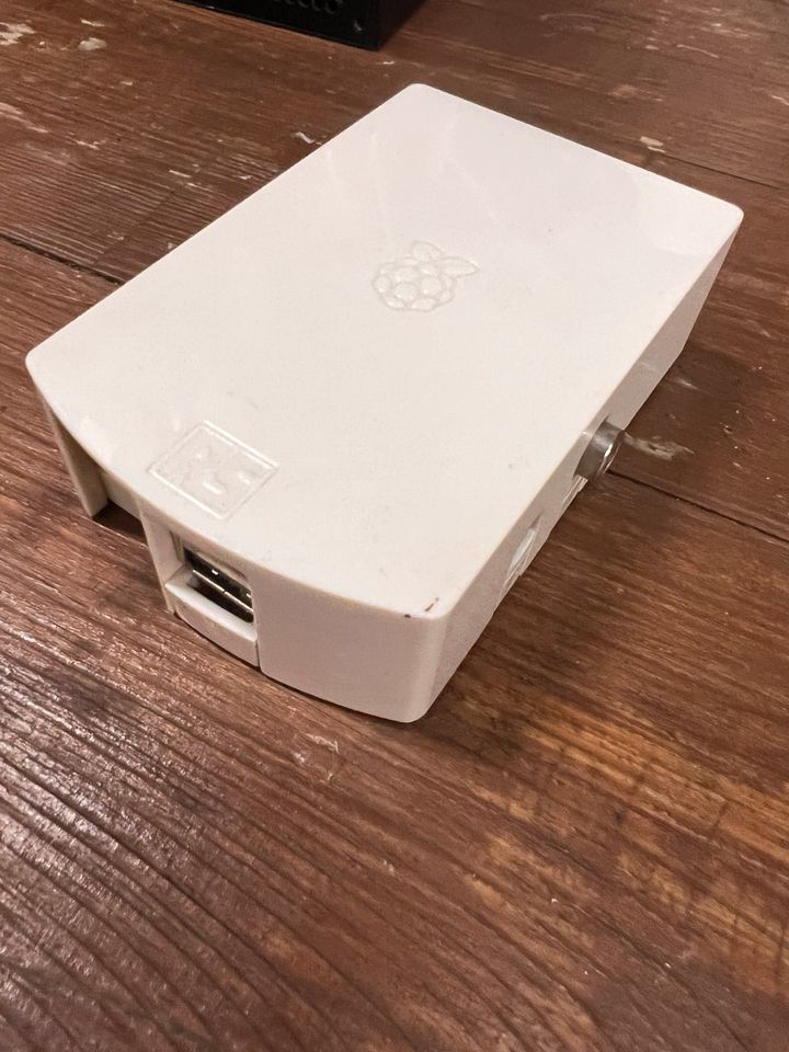 raspberry pi 1 Typ b mit Gehäuse in Bischofswerda