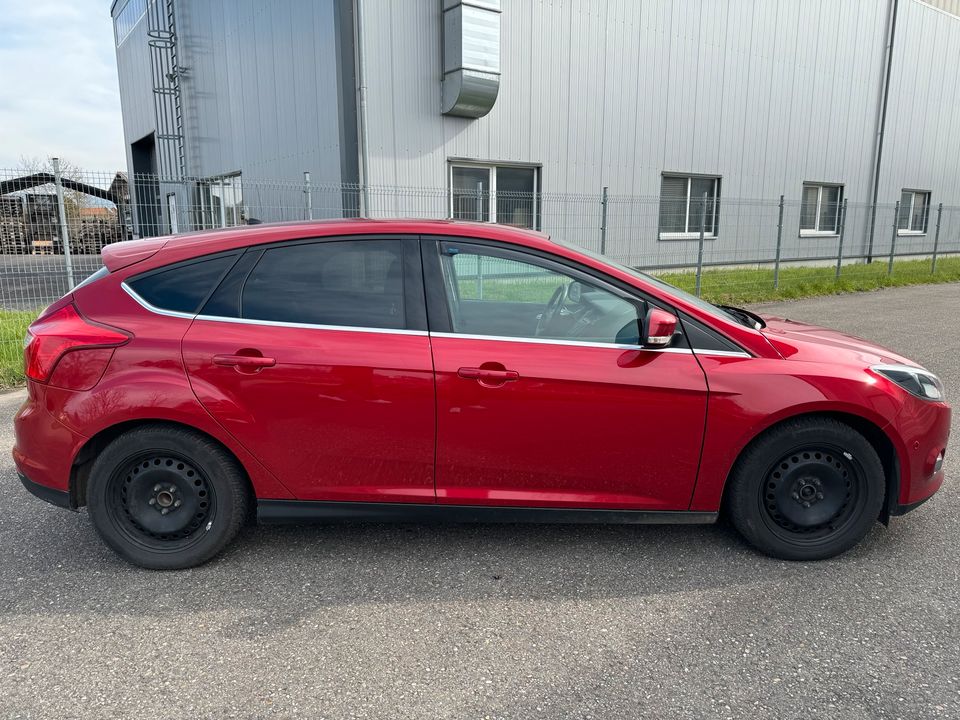 Ford Focus 1.0 Benzin TÜV 01.25 Euro 5 in Kappel-Grafenhausen