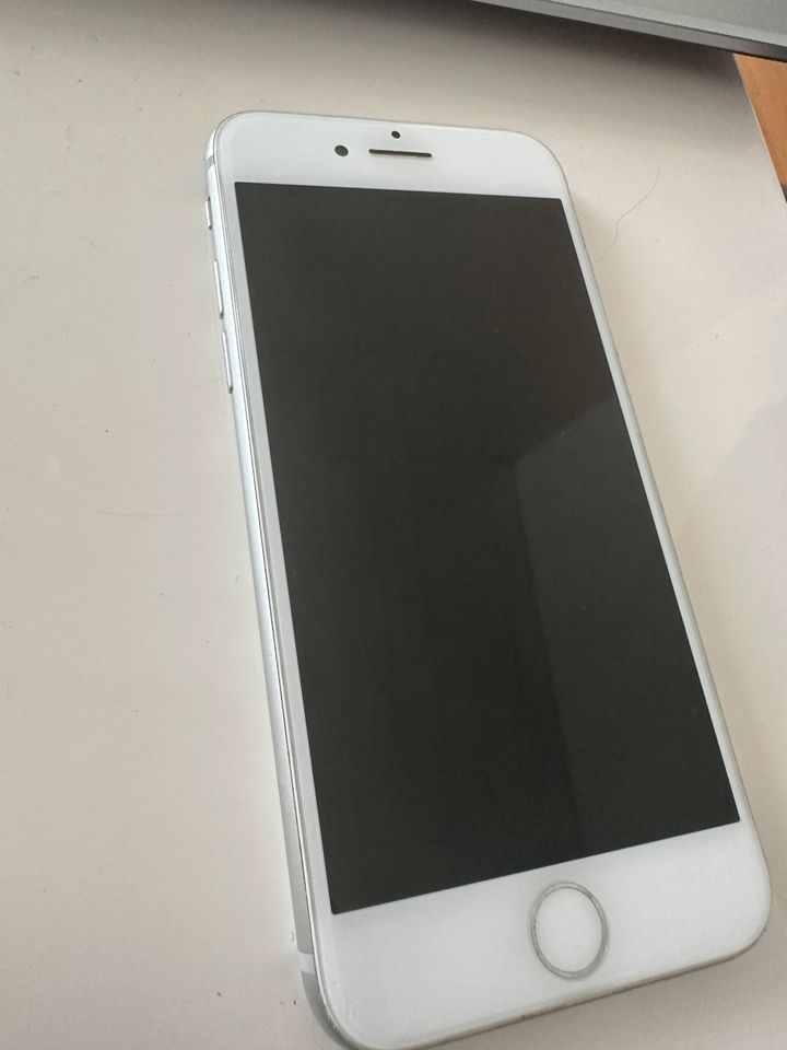 iPhone 8 64GB in Bad Buchau