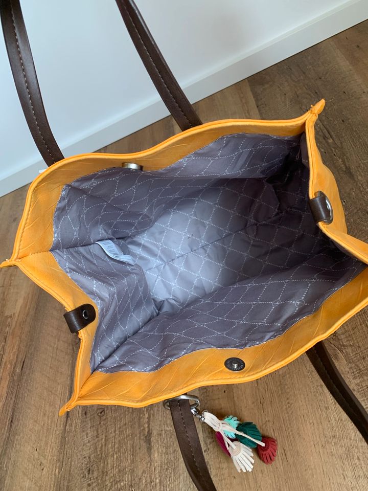 Damen Tasche von Tamaris, neu in Frankfurt am Main