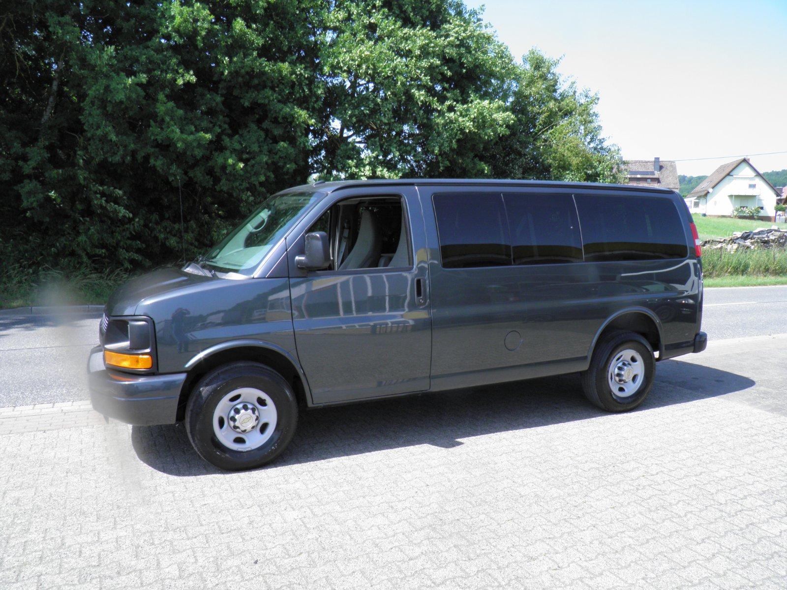 Abbildung des Autos CHEVROLET EXPRESS G 2500…