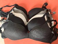 UniQlo Bügelloser 5 BHs 85-90 C Hessen - Altenstadt Vorschau