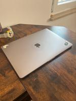 MacBook Pro 15" (2017) – Display & Tastatur neu, Defekt Berlin - Mitte Vorschau