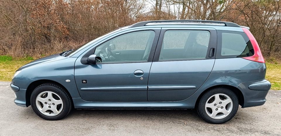 PEUGEOT 206 SW KOMBI ! NUR 84.000 KM ! in Berlin