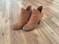 Bershka Stiefeletten hell braun Gr. 39 Baden-Württemberg - Heilbronn Vorschau