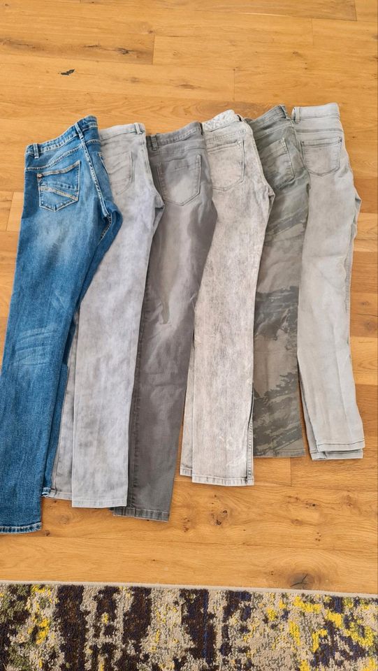 Mädchen   Marken Jeans Paket Hosen Gr 176 in Hahnstätten