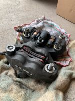 Original TOKICO SUZUKI GSXR 600 k4 k5 Bremssattel vorne Bayern - Traunreut Vorschau