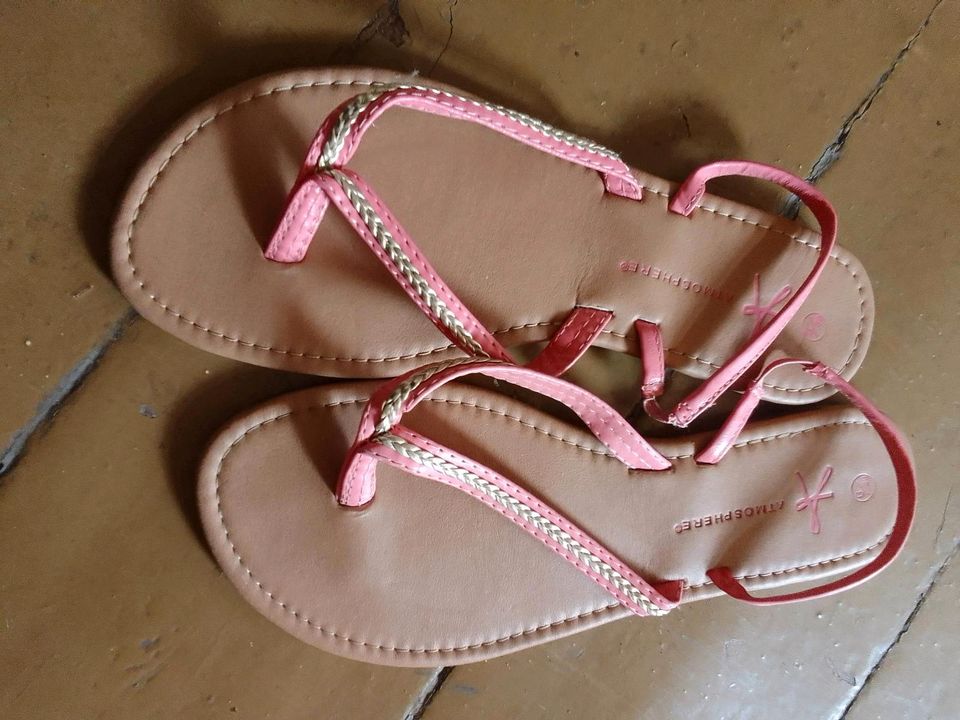 Schöne Sandalen, Lachsfarben 39, für den Sommer Urlaub in Duisburg