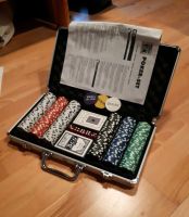 Pokerkoffer mit 300 Chips Poker Spielkarten Mecklenburg-Vorpommern - Carinerland Vorschau