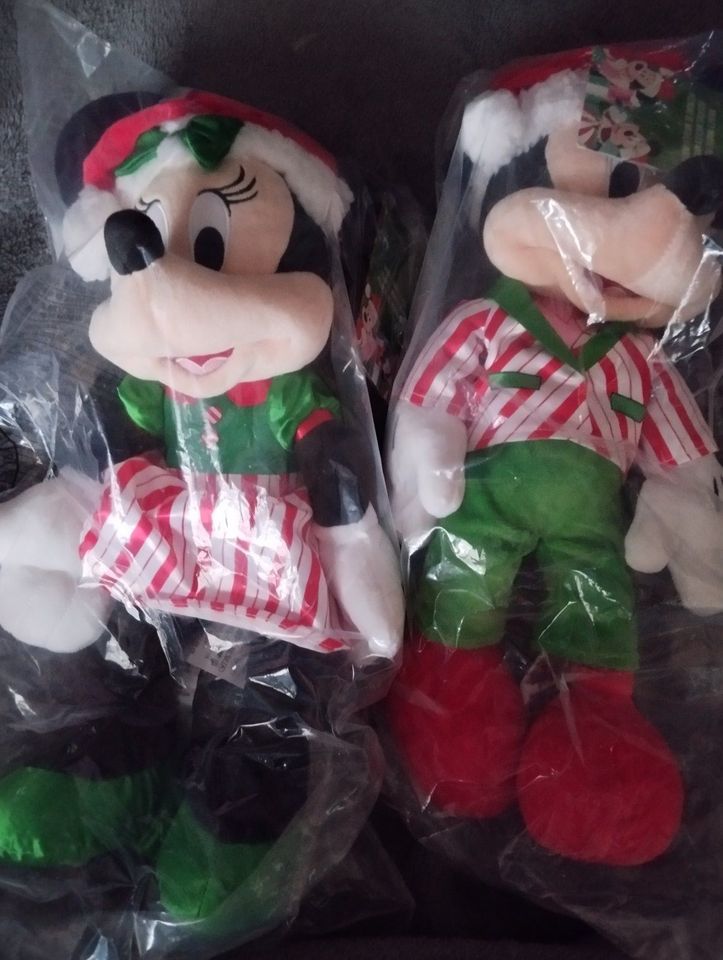 3x Disney Mickey & Minnie Halloween 2021 & Christmas 2022 & 2023 in Gessertshausen