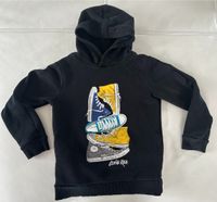 Converse Hoodie Größe 116/122 Baden-Württemberg - Endingen Vorschau