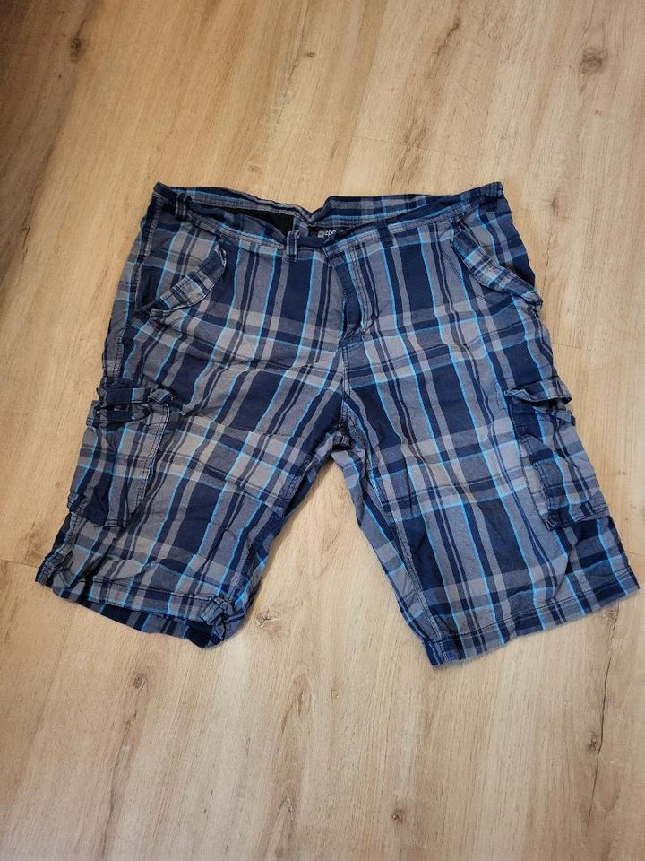 Shorts, Marke bpc, Größe 60 in Norheim