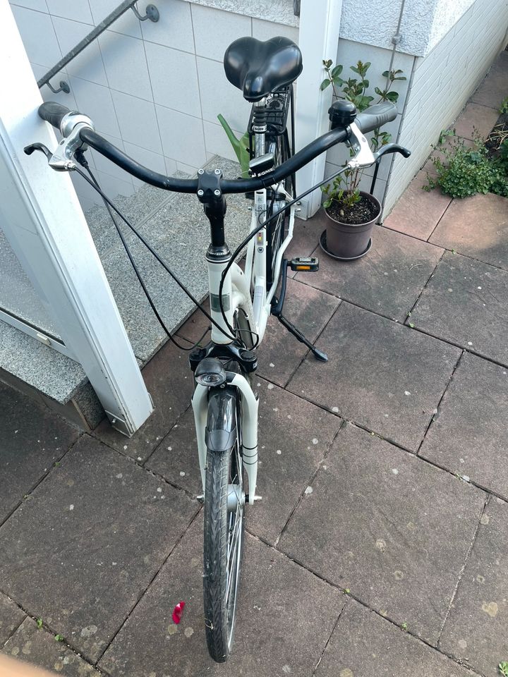 Fahrrad Tiefeinstieg Größe M Kalkhoff in Erzhausen