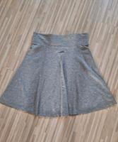 Orsay Mini Rock 34 Xs Baumwolle Viskose grau Minirock Tellerrock Nordrhein-Westfalen - Krefeld Vorschau