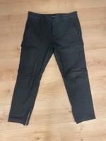 Hugo Boss Cargo Hose kariert tapered fit Gr. 48 W32 NP 199€ Niedersachsen - Braunschweig Vorschau