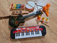 Musikinstrumente: Keyboard, Gitarre, Percussion, Glockenspiel Sachsen - Moritzburg Vorschau