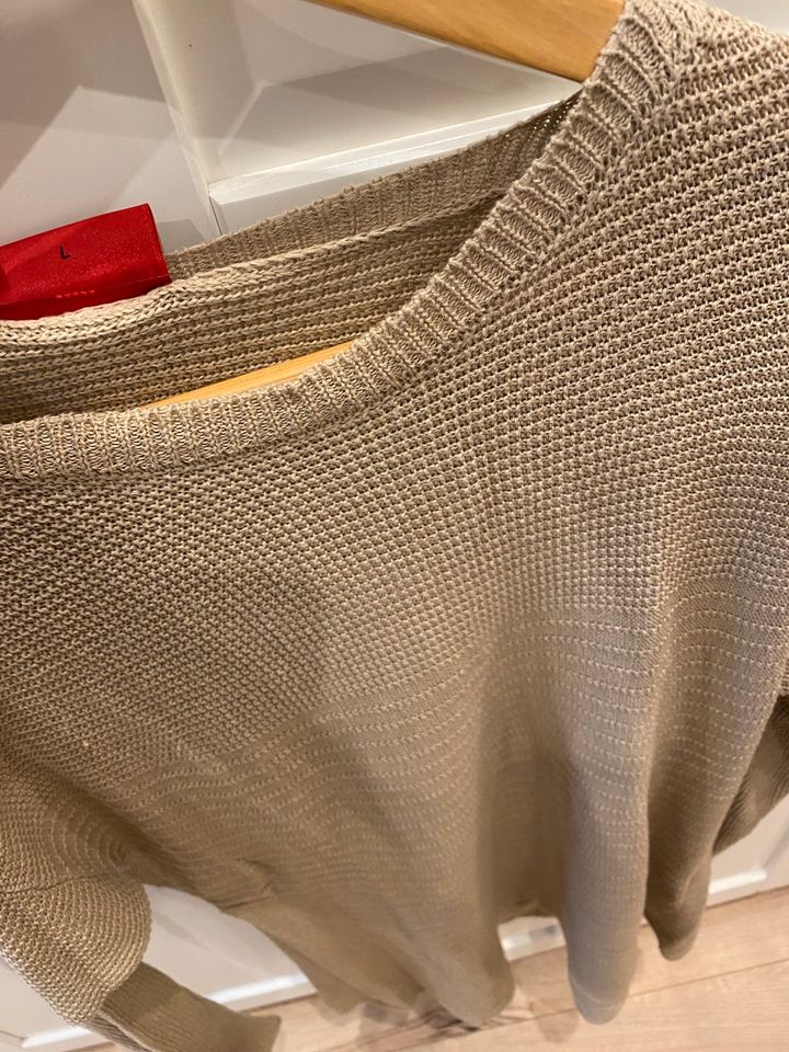 Hugo Boss Pullover L fein Hochwertig wie Neu in Neuenhagen