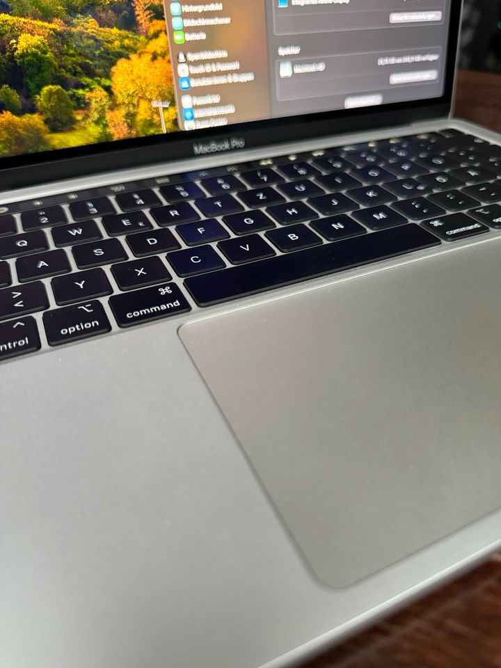 Apple MacBook Pro M1 2020 | 256GB in Ahlen