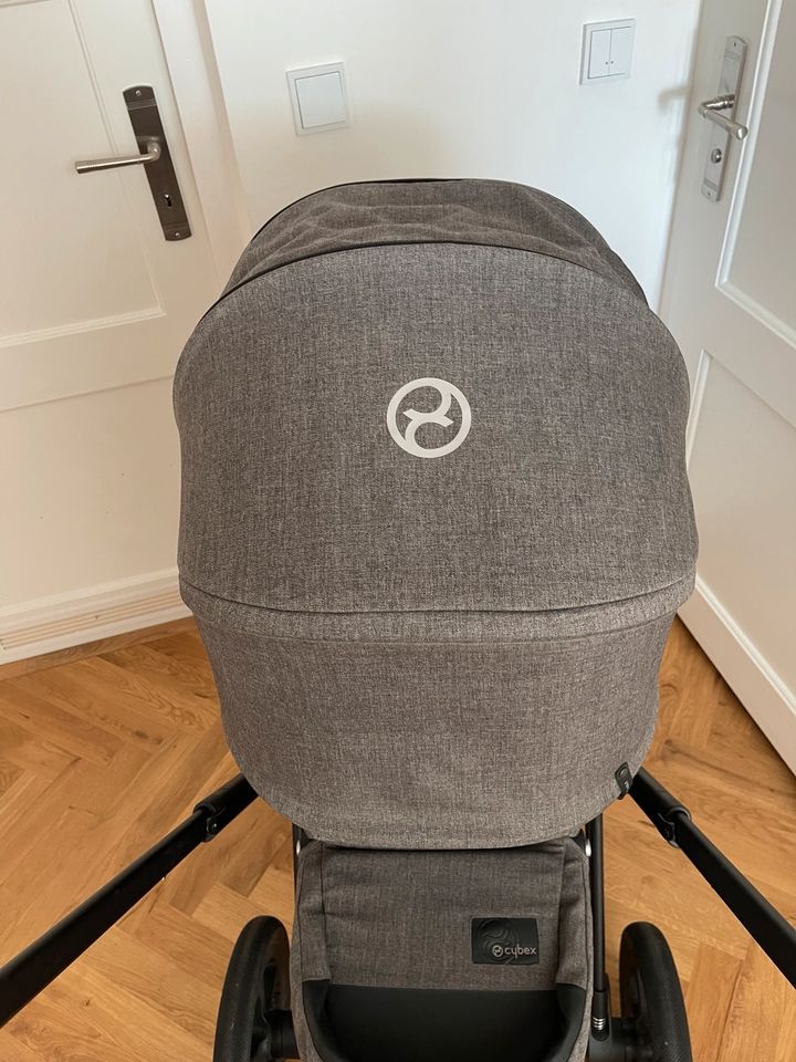 Cybex Priam Lux Manhattan Grey in München