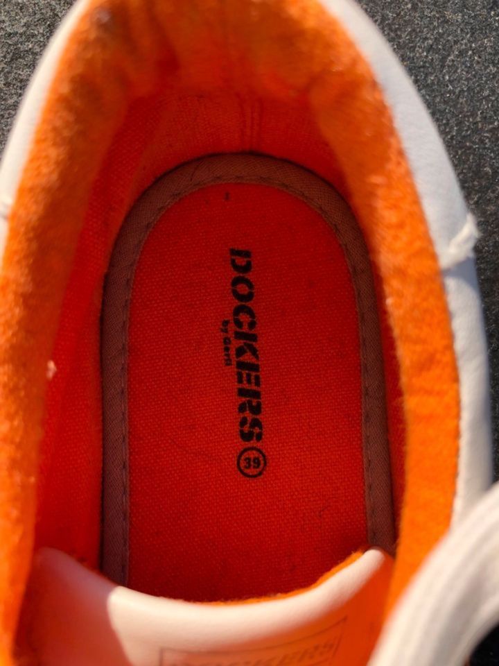Dockers Sportschuhe Schuhe Sneaker weiß mit orangen Streifen in Flensburg