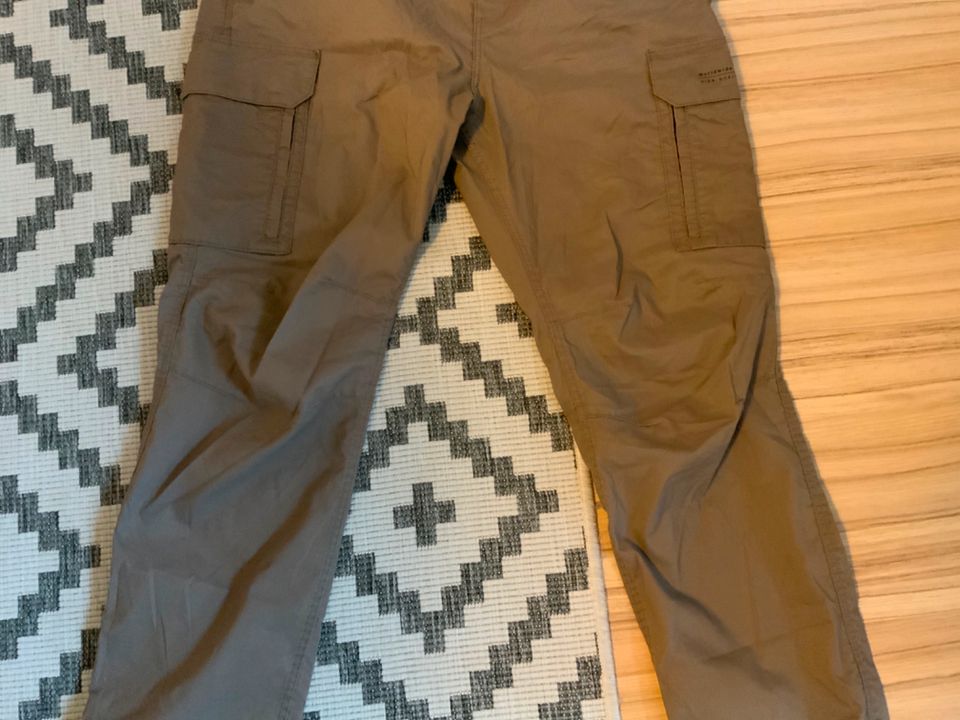 Herren Cargo Hose in Größe L von H&M, braun in Mettmann