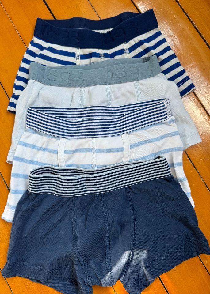 Petit Bateau Unterhosen 4 Stück  Gr.104 in Karlsruhe