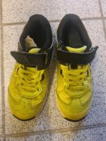 Tennisschuhe von Decathlon, frisch gereinigt, Größe 30 Nordrhein-Westfalen - Bottrop Vorschau