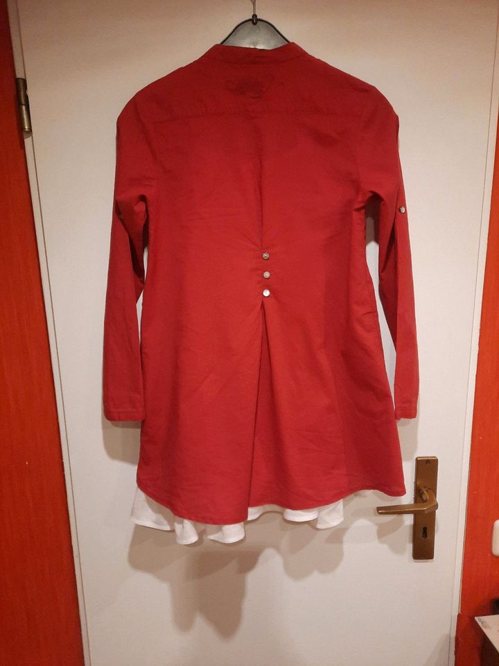 Kleid 152 rot weiß 2-lagig in Nieheim