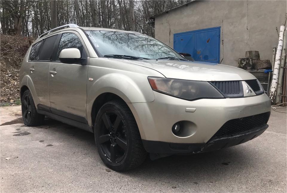 Mitsubishi Outlander 2.0 Diesel 4WD - 7 Sitze ++ Bitte lesen ++ in Striegistal
