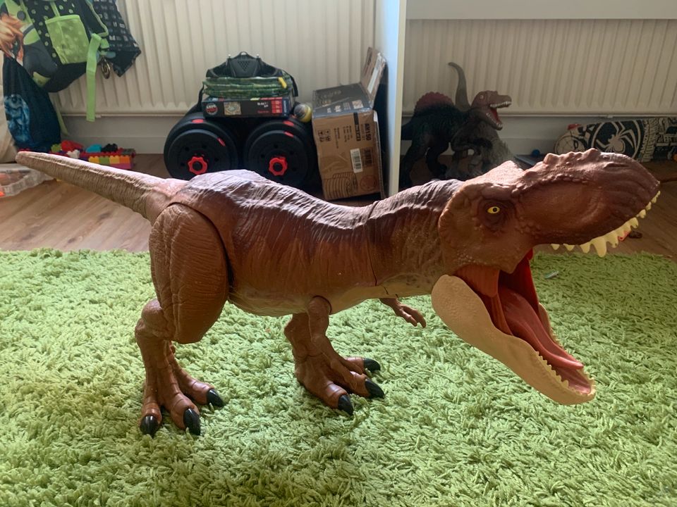 Jurassic World - Riesendino Tyrannosaurus in Berlin