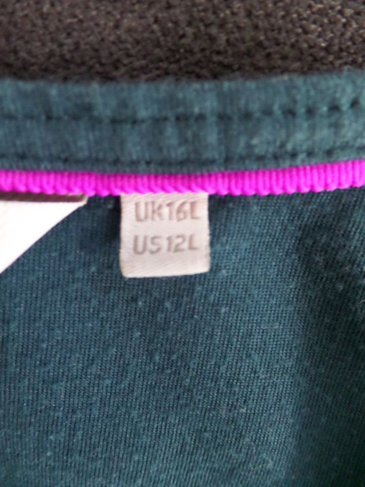 Boden Kleid petrol Sternenmotiv UK 14 Gr. 38/40 in Bruckberg bei Landshut