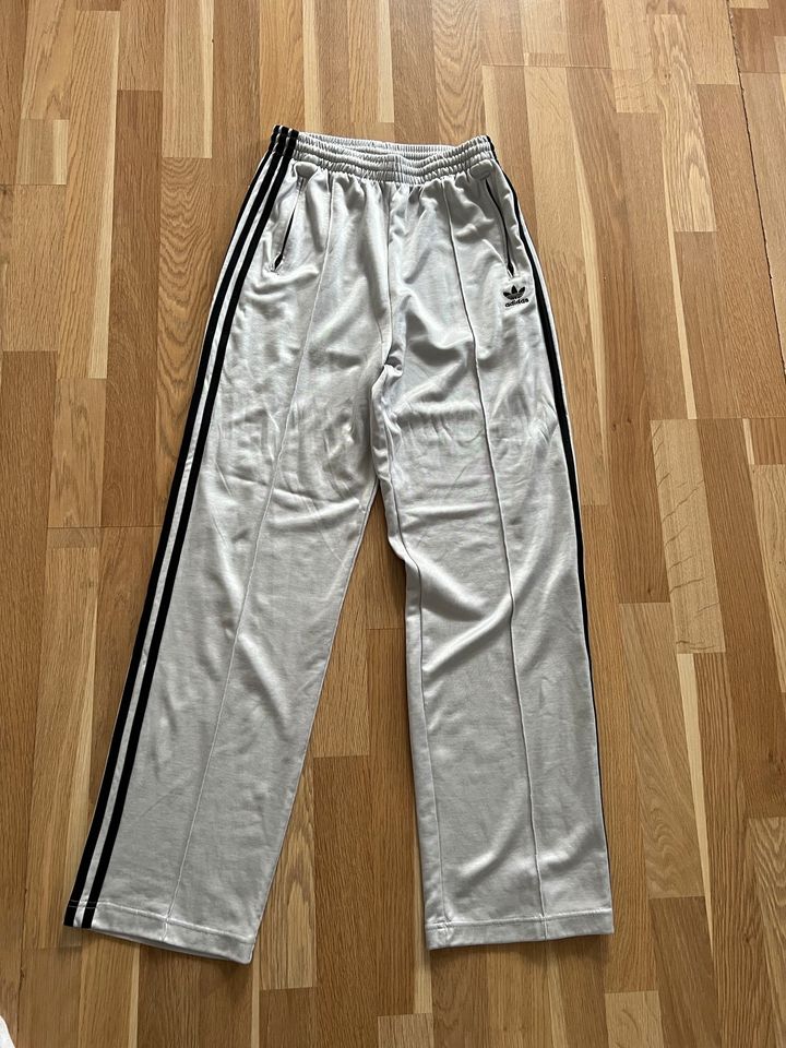 Neu Adidas Hosen Gr:36/38 ❤️❤️ in Schenefeld